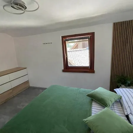 Apartma Devs شقة كْرانْيِسكا غورا